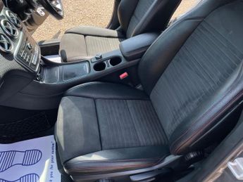 Mercedes-Benz A Class 2.1 A200d AMG Line (Premium) 7G-DCT Euro 6 (s/s) 5dr