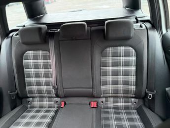 Volkswagen Golf 2.0 TDI GTD BlueLine DSG Euro 6 (s/s) 5dr