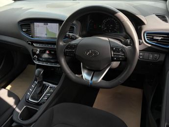 Hyundai IONIQ 1.6 h-GDi Premium DCT Euro 6 (s/s) 5dr