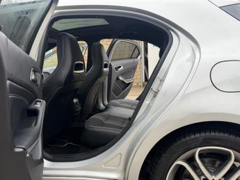 Mercedes-Benz A Class 2.1 A200d Sport Edition Plus 7G-DCT Euro 6 (s/s) 5dr