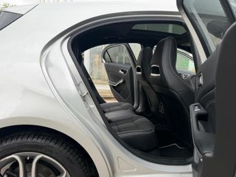 Mercedes-Benz A Class 2.1 A200d Sport Edition Plus 7G-DCT Euro 6 (s/s) 5dr