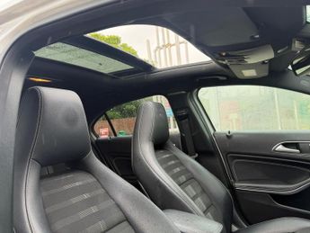 Mercedes-Benz A Class 2.1 A200d Sport Edition Plus 7G-DCT Euro 6 (s/s) 5dr