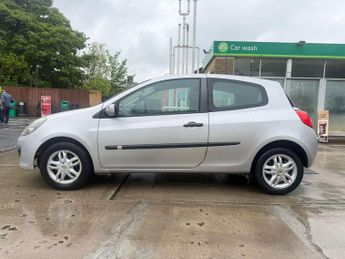 Renault Clio 1.2 TCe 16v Dynamique 3dr
