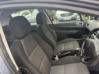 Peugeot 307 1.6 HDi S 5dr