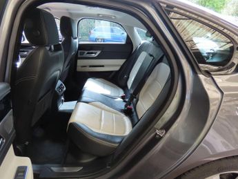 Jaguar XF 2.0d R-Sport Auto Euro 6 (s/s) 4dr
