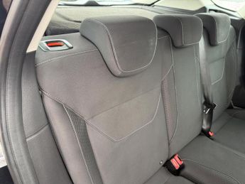 Ford Focus 1.0T EcoBoost Zetec Euro 6 (s/s) 5dr