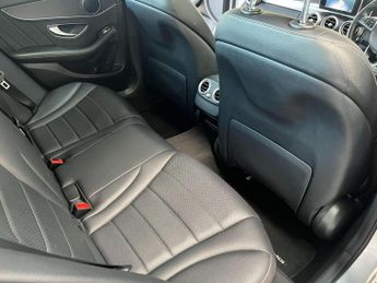 Mercedes-Benz C Class 2.1 C220d AMG Line (Premium) 7G-Tronic+ Euro 6 (s/s) 4dr