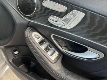 Mercedes-Benz C Class 2.1 C220d AMG Line (Premium) 7G-Tronic+ Euro 6 (s/s) 4dr