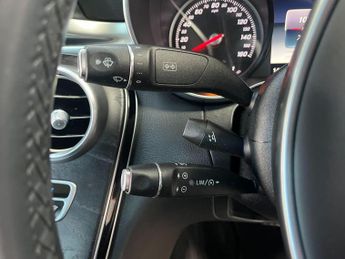 Mercedes-Benz C Class 2.1 C220d AMG Line (Premium) 7G-Tronic+ Euro 6 (s/s) 4dr
