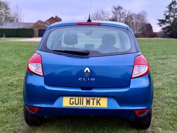 Renault Clio 1.6 VVT Dynamique TomTom Auto Euro 5 5dr