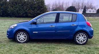 Renault Clio 1.6 VVT Dynamique TomTom Auto Euro 5 5dr
