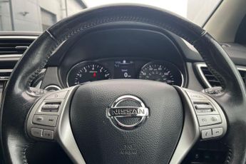 Nissan Qashqai 1.2 DiG-T Tekna [-Panoramic] 5dr Xtronic