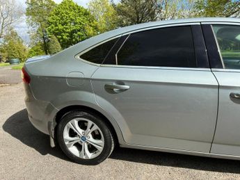 Ford Mondeo 2.0 TDCi Titanium X Business Edition Powershift Euro 5 5dr