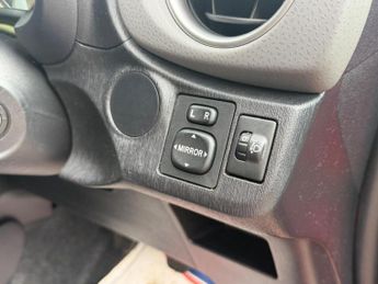Toyota Yaris 1.33 Dual VVT-i TR Euro 5 5dr