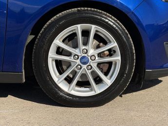Ford Focus 1.6 TDCi Zetec Euro 5 (s/s) 5dr