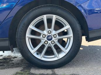 Ford Focus 1.6 TDCi Zetec Euro 5 (s/s) 5dr