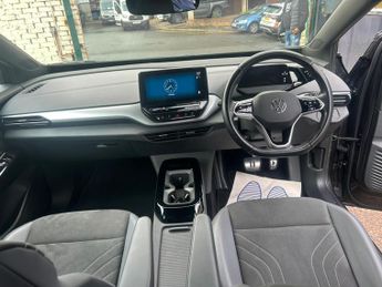 Volkswagen ID.4 Pure 52kWh Life Auto 5dr