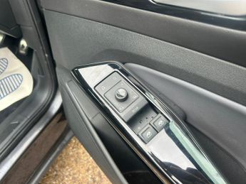 Volkswagen ID.4 Pure 52kWh Life Auto 5dr