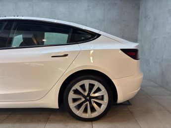 Tesla Model 3 (Dual Motor) Long Range Auto 4WDE 4dr
