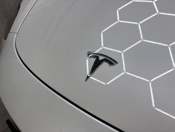 Tesla Model 3 (Dual Motor) Long Range Auto 4WDE 4dr