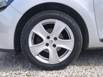 Renault Clio 1.5 dCi Expression + Euro 5 (s/s) 5dr
