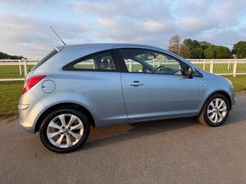 Vauxhall Corsa 1.2 16V Excite Euro 5 3dr (A/C)