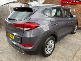 Hyundai TUCSON 2.0 CRDi SE Nav Auto 4WD Euro 6 5dr