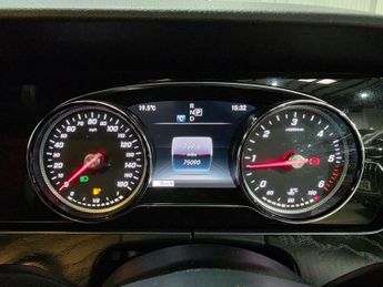Mercedes-Benz E Class 2.0 E220d AMG Line (Premium) Coupe 2dr Diesel G-Tronic+ Euro 6 (