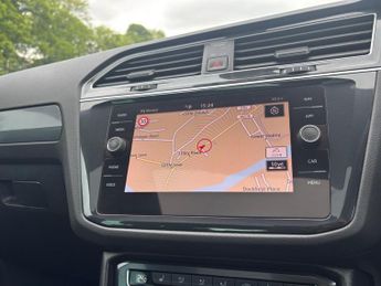 Volkswagen Tiguan 2.0 TDI R-Line DSG Euro 6 (s/s) 5dr