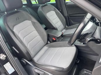 Volkswagen Tiguan 2.0 TDI R-Line DSG Euro 6 (s/s) 5dr