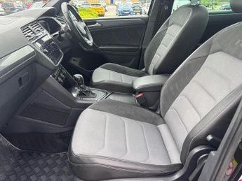Volkswagen Tiguan 2.0 TDI R-Line DSG Euro 6 (s/s) 5dr