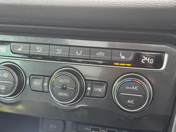 Volkswagen Tiguan 2.0 TDI R-Line DSG Euro 6 (s/s) 5dr