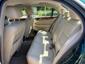 Jaguar XJ 3.0 XJ6 4dr