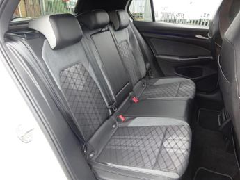Volkswagen Golf 1.5 eTSI MHEV R-Line DSG Euro 6 (s/s) 5dr