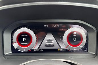 Nissan Qashqai 1.3 DIG-T (158ps) )N-Connecta [Glass Roof]