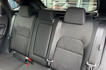 Nissan Qashqai 1.3 DIG-T (158ps) )N-Connecta [Glass Roof]