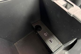Nissan Qashqai 1.5 e-POWER (190ps) N-Connecta [Glass Roof]