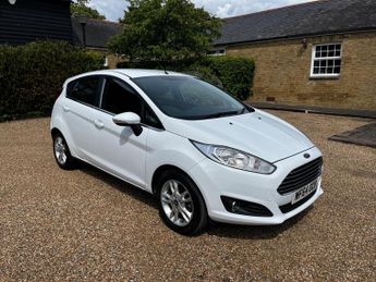 Ford Fiesta 1.6 Zetec Hatchback 5dr Petrol Powershift Euro 5 (105 ps)