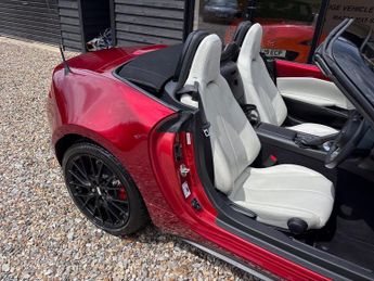 Mazda MX5 2.0 SKYACTIV-G Homura Convertible 2dr Petrol Manual Euro 6 (s/s)