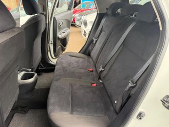 Nissan Juke 1.6 Acenta Premium SUV 5dr Petrol Manual Euro 5 (s/s) (117 ps)