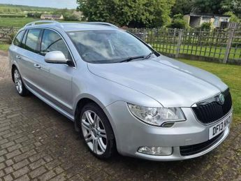 Skoda Superb 2.0 TDI Elegance DSG Euro 5 (s/s) 5dr