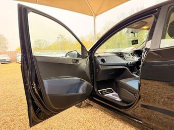 Hyundai i10 1.0 SE Euro 5 5dr