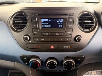 Hyundai i10 1.0 SE Euro 5 5dr