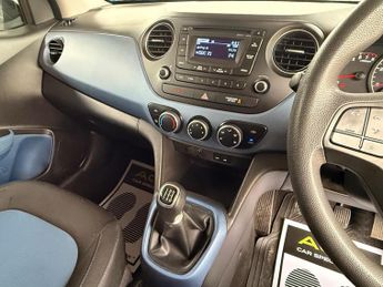 Hyundai i10 1.0 SE Euro 5 5dr