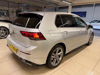 Volkswagen Golf 1.5 eTSI MHEV R-Line DSG Euro 6 (s/s) 5dr