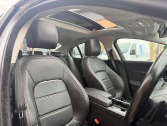 Jaguar XE 2.0d Prestige Auto Euro 6 (s/s) 4dr