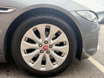 Jaguar XE 2.0d Prestige Auto Euro 6 (s/s) 4dr
