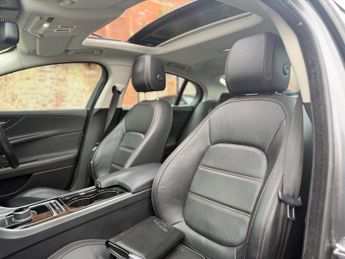 Jaguar XE 2.0d Prestige Auto Euro 6 (s/s) 4dr