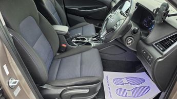 Hyundai TUCSON 2.0 CRDi SE Nav Auto 4WD Euro 6 5dr