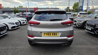Hyundai TUCSON 2.0 CRDi SE Nav Auto 4WD Euro 6 5dr